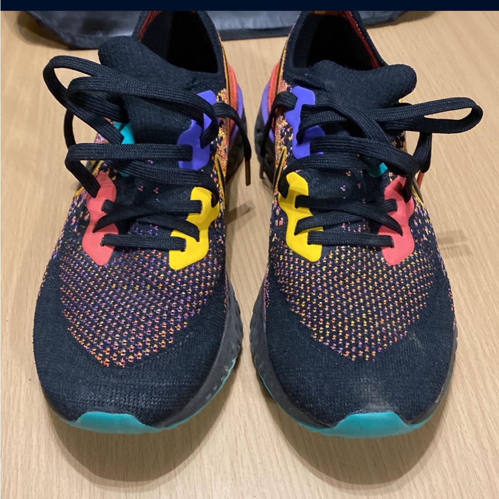 Multi Color Reacts - Picture 3 of 6